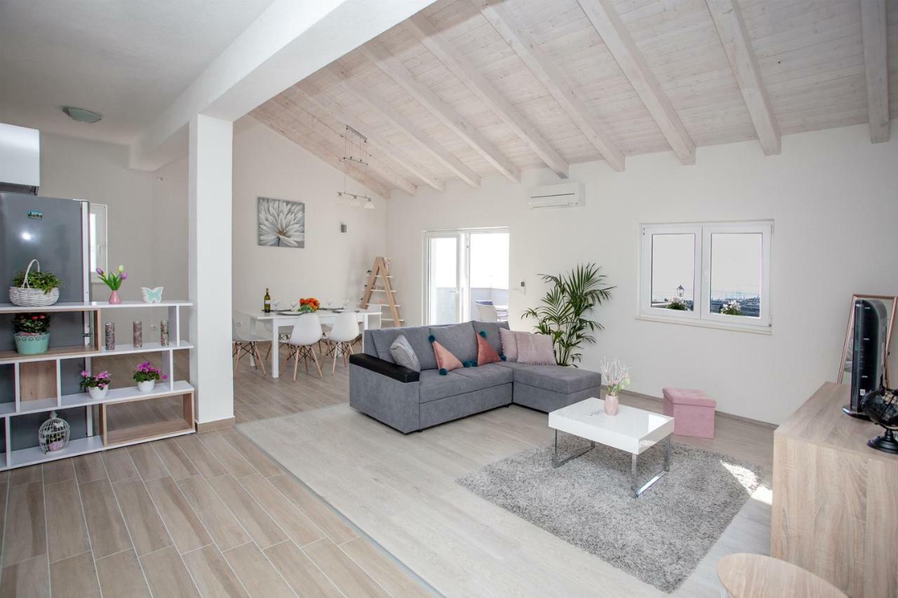 Luxury Sea View Apartment Jesenice  Esterno foto