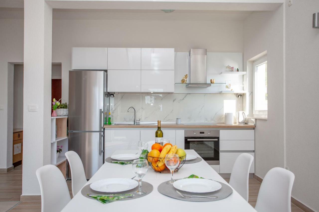 Luxury Sea View Apartment Jesenice  Esterno foto